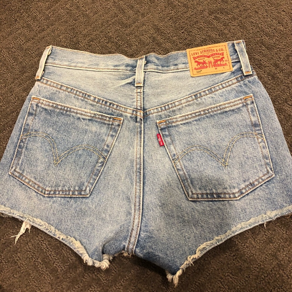 High rise Levi’s Jean shorts